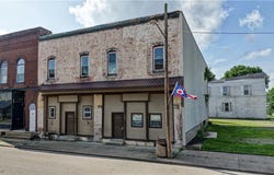 135,137 Main Street E, Beach City, OH 44608