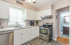 40 Elizabeth St, Wharton Boro, NJ 07885-1706