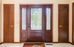 7700 Sparrow Flight Drive, Seven Hills, OH 44131