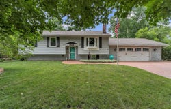 739 Los Arboles Drive, Wolverine Lake, MI 48390