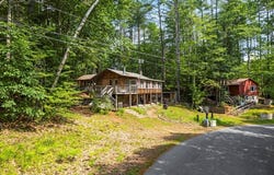 137 Sagamore Dr, Lake Luzerne, NY 12846