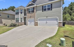 166 Brookview, Newnan, GA 30265