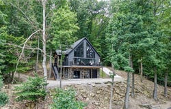 3190 E Buckhorn Dr, Millersburg, OH 44654