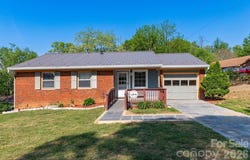 30 Compton Drive, Asheville, NC 28806