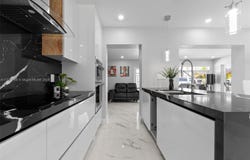 9025 SW 56th St, Miami, FL 33165