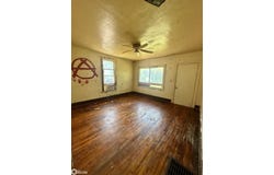 715 Albany Street, Ottumwa, IA 52501