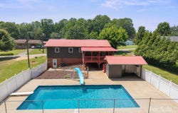 2011 Hampton Heights Street, Lenoir, NC 28645