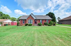 3103 E Hebron Ln, Shepherdsville, KY 40165