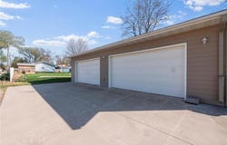 116 S California Avenue, Morris, MN 56267