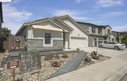 1851 Berlanda Ln, Lodi, CA 95242