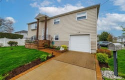 68 Lincoln Avenue, Island Park, NY 11558
