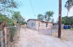 2517 Santa Rita Ave, Laredo, TX 78040