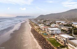 835 N Pacific Street, Rockaway Beach, OR 97136