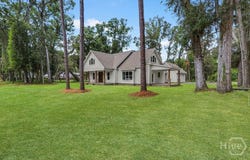 519 McIntosh Road, Darien, GA 31305