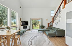 505 SW FOURTH ST, Grass Valley, OR 97029