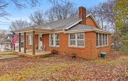 908 E Madison Ave, Athens, TN 37303
