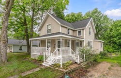 1323 4th Avenue, Lake Odessa, MI 48849