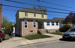 679 S Bayview Avenue, Freeport, NY 11520