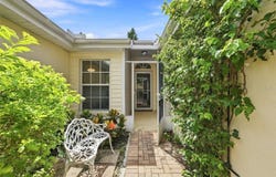 2013 FALL RIVER Court, SUN CITY CENTER, FL 33573