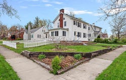 1980 W Forest Avenue, Decatur, IL 62522