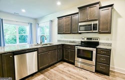 560 Rosa Nell Howard, Athens, GA 30601