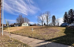 Maple Street W, North Canton, OH 44720