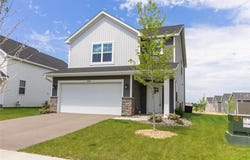 7486 Upper 38th Street N, Oakdale, MN 55128