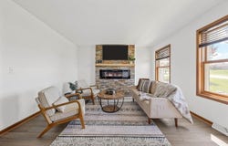 13294 212th Ave, Anamosa, IA 52205
