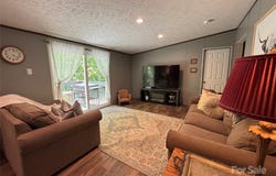 2877 Shannon Street, Sharon, SC 29742