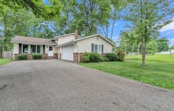 1999 Berger Avenue, Stow, OH 44224