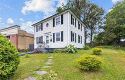 690 Killingly Street, Johnston, RI 02919