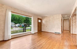 905 Paradise Dr, Washington, IA 52353