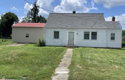 2105 MOUNTAIN AVE, Salem, VA 24153