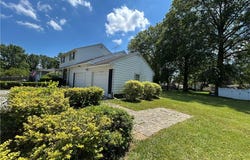 1034 Southeast Avenue, Tallmadge, OH 44278