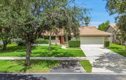 5450 Hawkes Bluff Avenue, Davie, FL 33331