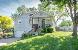 8601 England Street, Overland Park, KS 66212