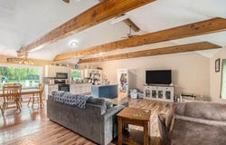 557 West James Street, Lawrence, MI 49064