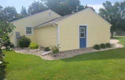 105 Broadway Drive, Eagle Grove, IA 50533