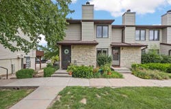1201 Cambria Ct, IowaCity, IA 52246