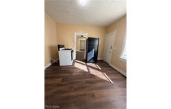 1100 E 74th Street, Cleveland, OH 44103