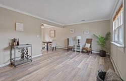 7 Merrimac Ct, Coram, NY 11727