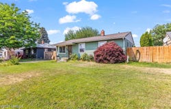 1306 S 6th Ave, Yakima, WA 98902