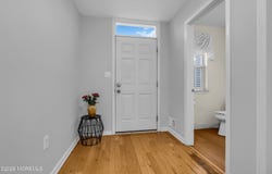 9 Beacon Court, Holmdel, NJ 07733