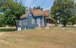 105 N 13th Street, Van Buren, AR 72956