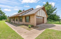 649 Jacie Court, Burleson, TX 76028