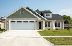 120 NW 3rd Avenue, Waverly, IA 50677