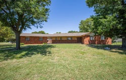 2418 W Rio Vista Dr., Wichita, KS 67204