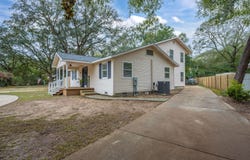 255 Edge Avenue, Valparaiso, FL 32580