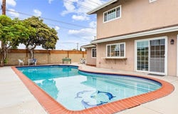 16001 Ballantine Lane, Huntington Beach, CA 92647
