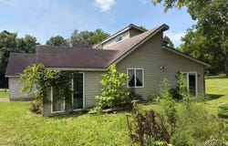 25 Bliss Ave, Little Hocking, OH 45742